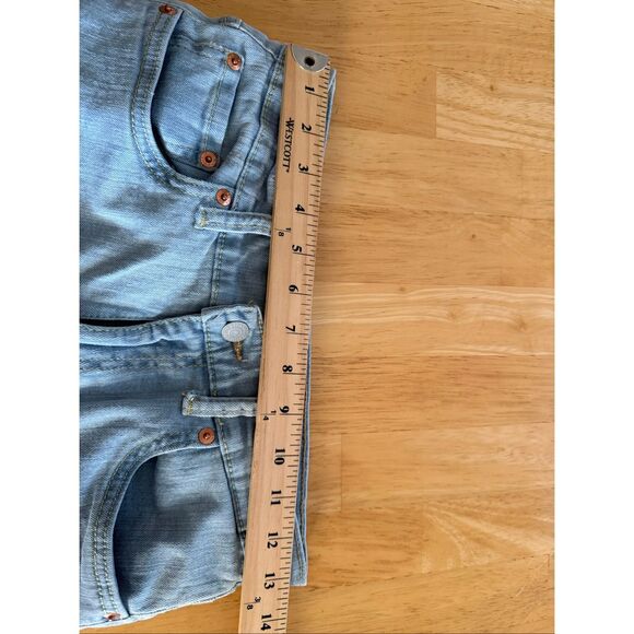 Levi’s 502™ Regular Taper Jeans in light wash denim – Size W28 L28. 16Reg - Picture 7 of 12